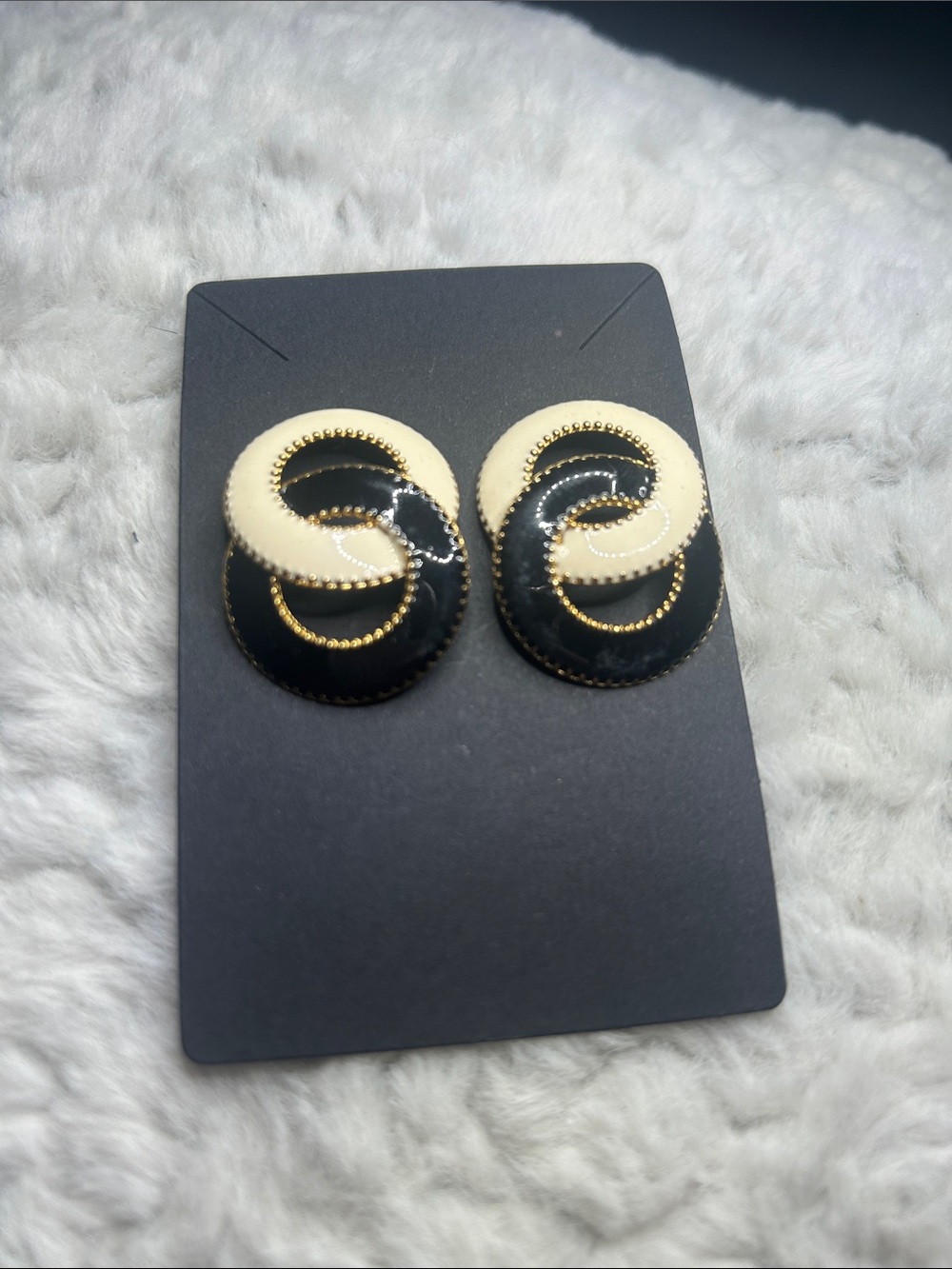 Black and Cream Interlocking Circle Earrings - Women Jewelry